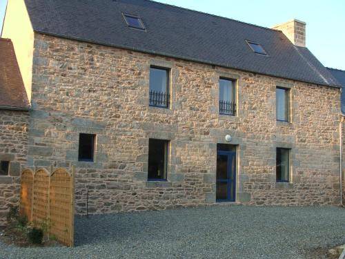 Pedernec House | 130 m² House ∙ 4 bedrooms ∙ 8 guests