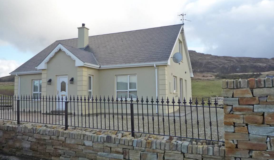 Kilcar House | 130 m² House ∙ 4 bedrooms ∙ 8 guests