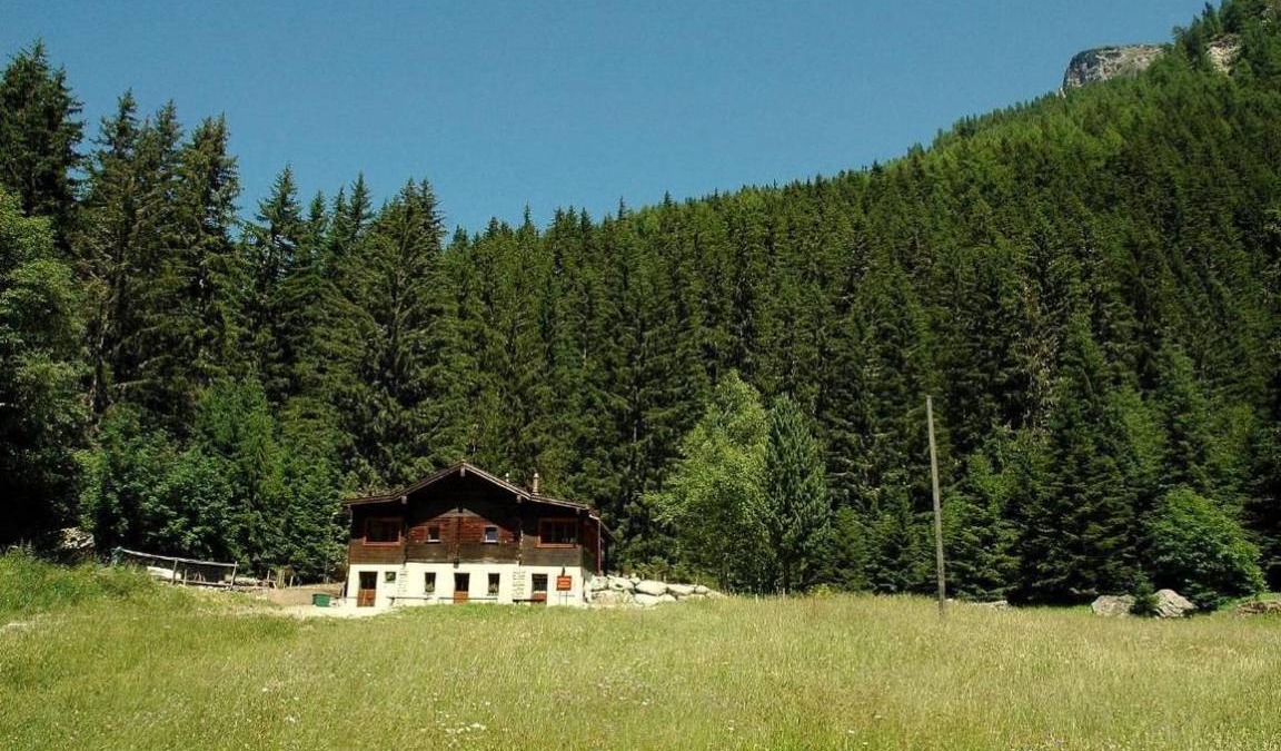 Pralong House | 130 m² House ∙ 5 bedrooms ∙ 8 guests