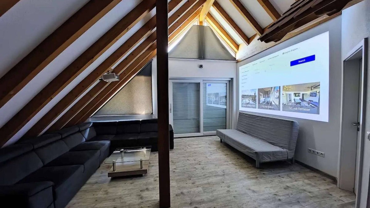 Busenbach Apartment | 130" SAT-TV Laser Projector Sound balcony 2parking