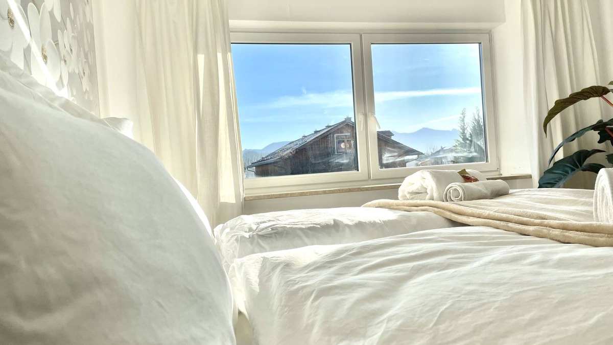 Rosenheim Apartment | 130m2 Loft - Private roof terrace/Netflix/coffee/bathtub/free parking