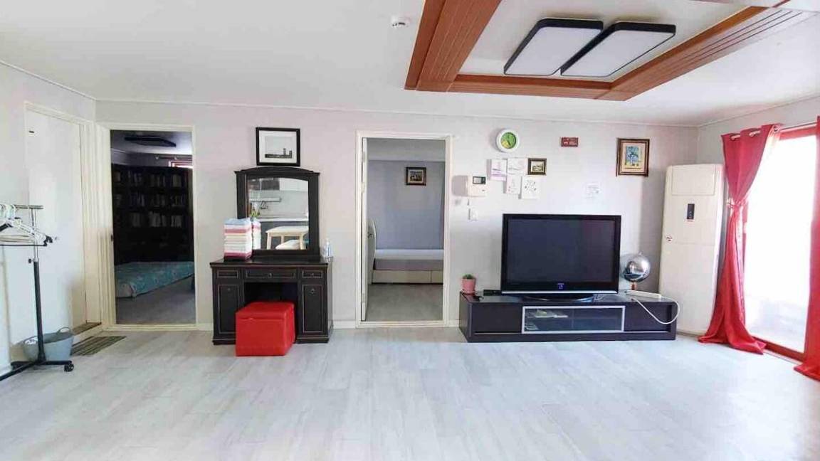Nam-gu House | 132 m² House ∙ 3 bedrooms ∙ 16 guests