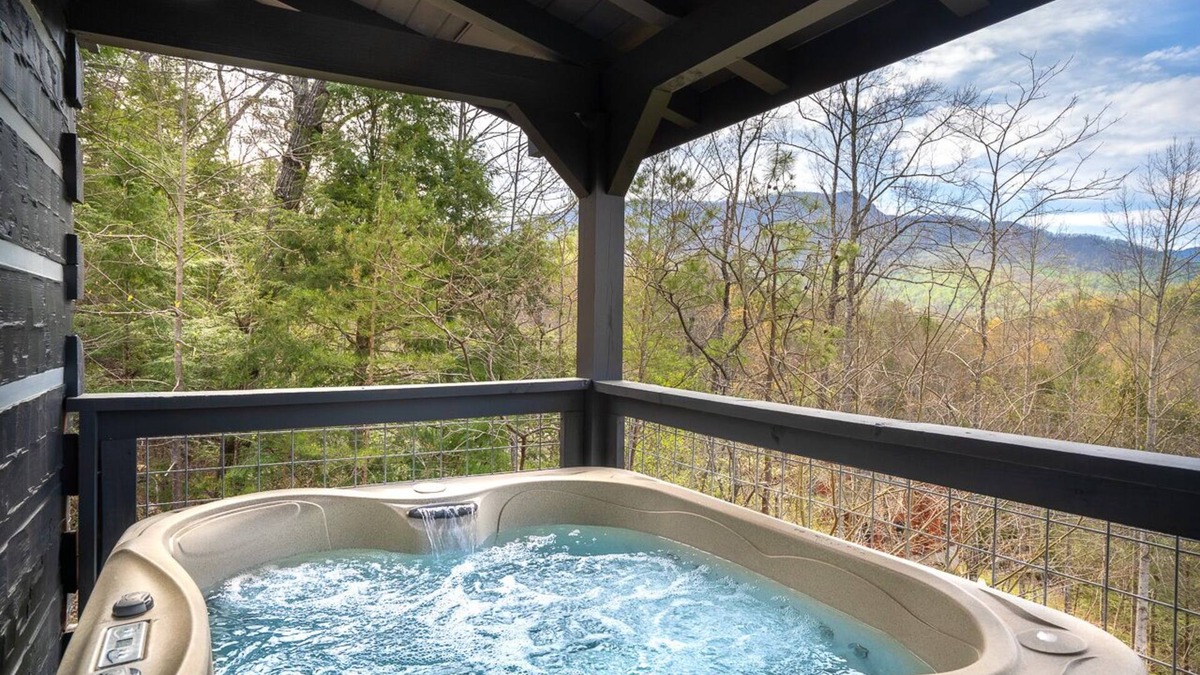 Pittman Center Cabin | 135 Acres of Peace and Quite