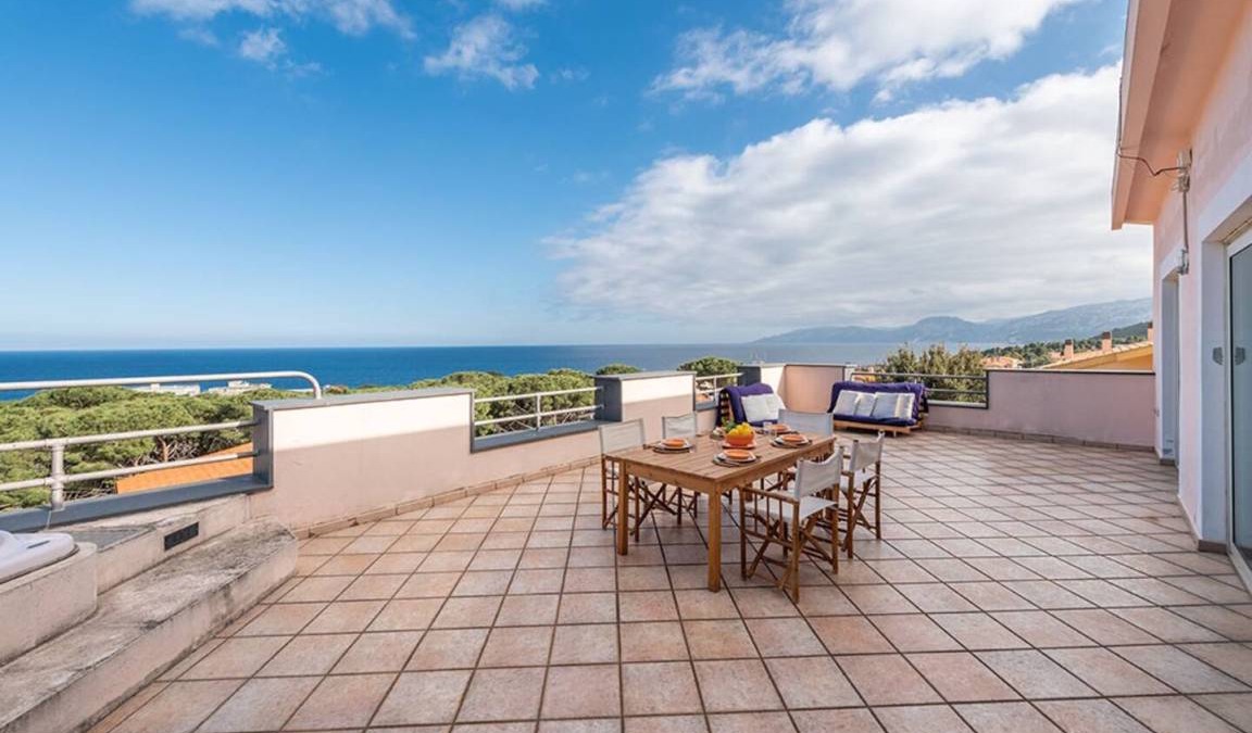 Cala Gonone Apartment | 135 m² Apartment ∙ 3 bedrooms ∙ 13 guests