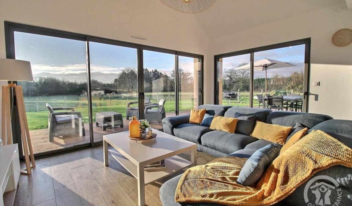 Lancieux House | 135 m² Gîte ∙ 3 bedrooms ∙ 6 guests
