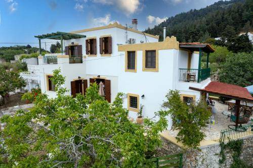 Asfendiou House | 135 m² House ∙ 2 bedrooms ∙ 6 guests