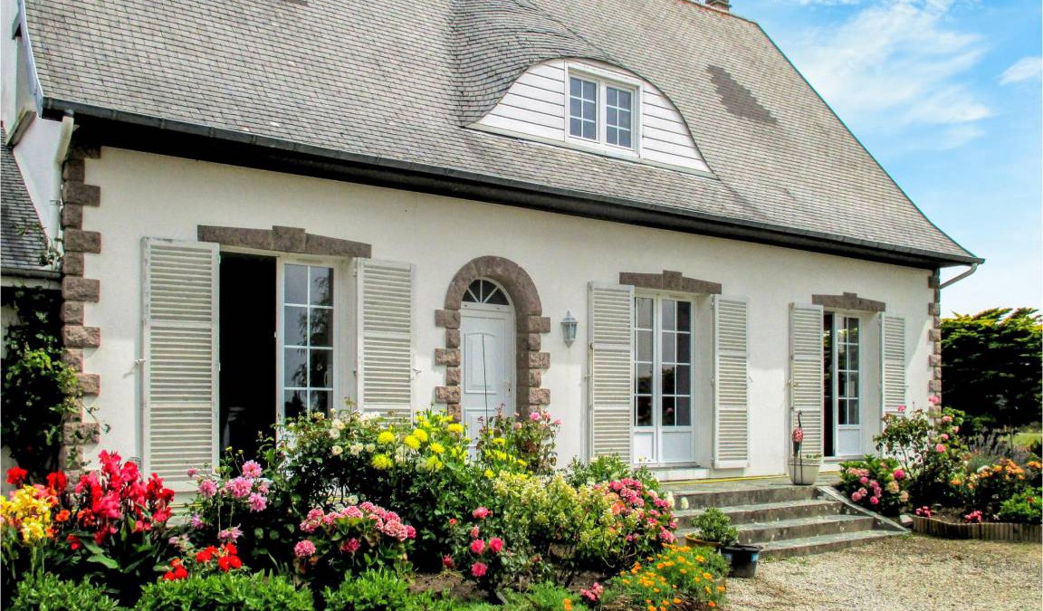 Surville House | 136 m² House ∙ 5 bedrooms ∙ 10 guests