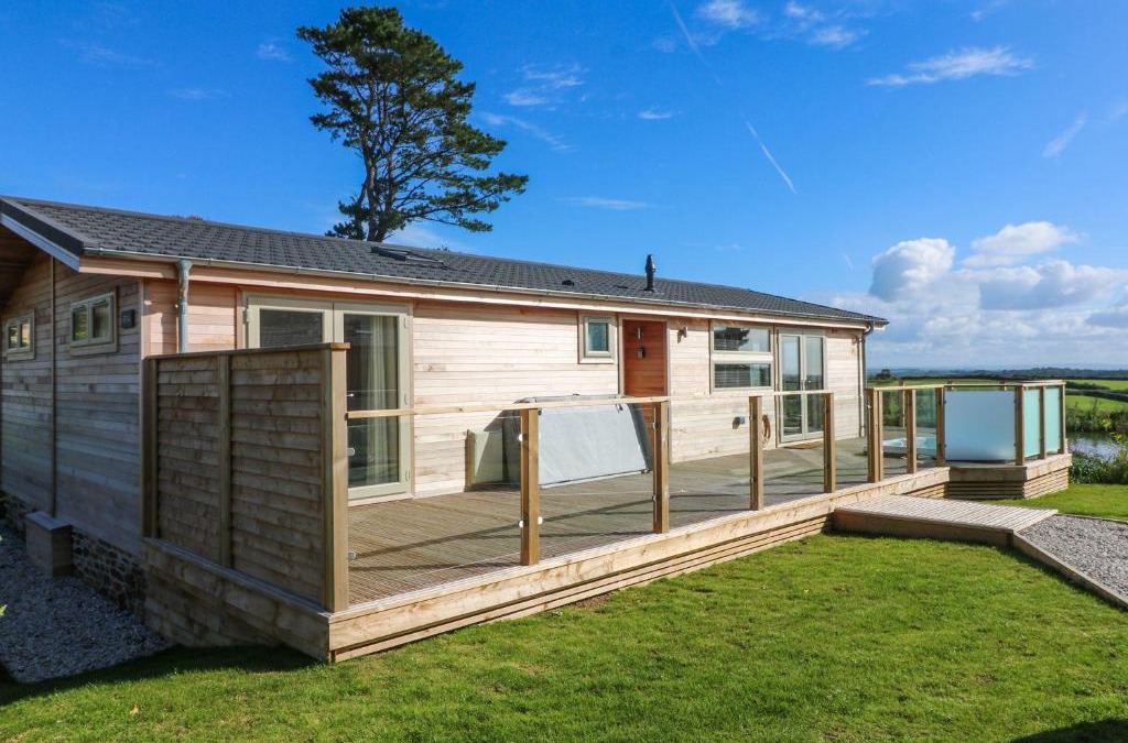 Dobwalls House | 14 Faraway Fields