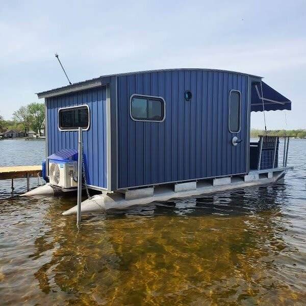 Mayfield Boat Rental | 14 m² Houseboat ∙ 1 bedroom ∙ 2 guests