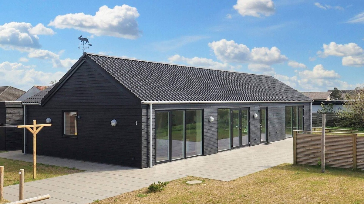 Oster Hurup House | 14 person holiday home in Hadsund