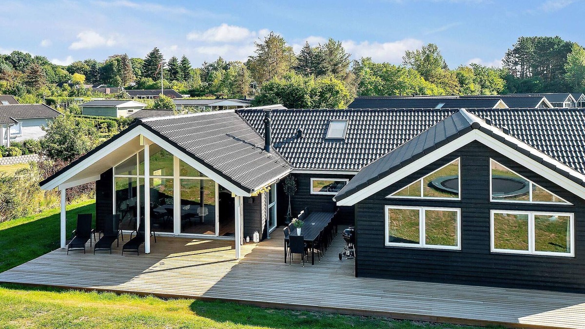 Vejby House | 14 person holiday home in Vejby