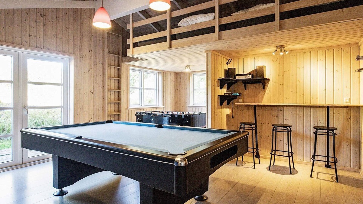 Nordost House | 14 person holiday home in Sæby