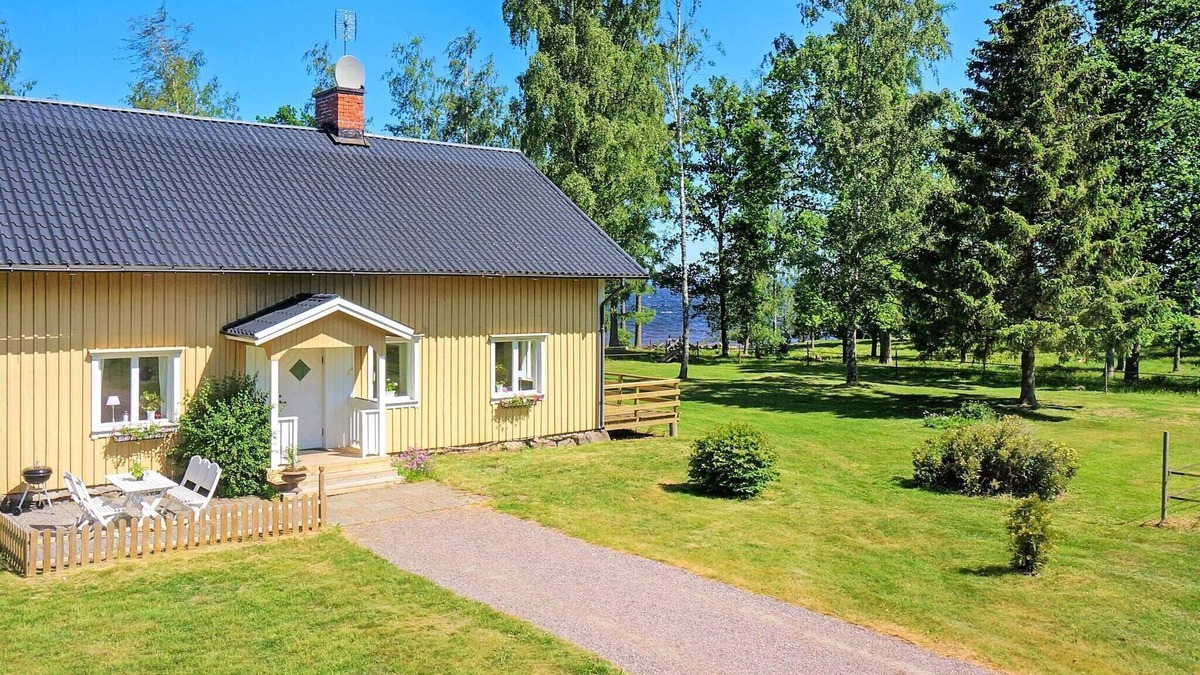 Hova House | 14 person holiday home in HOVA-By Traum
