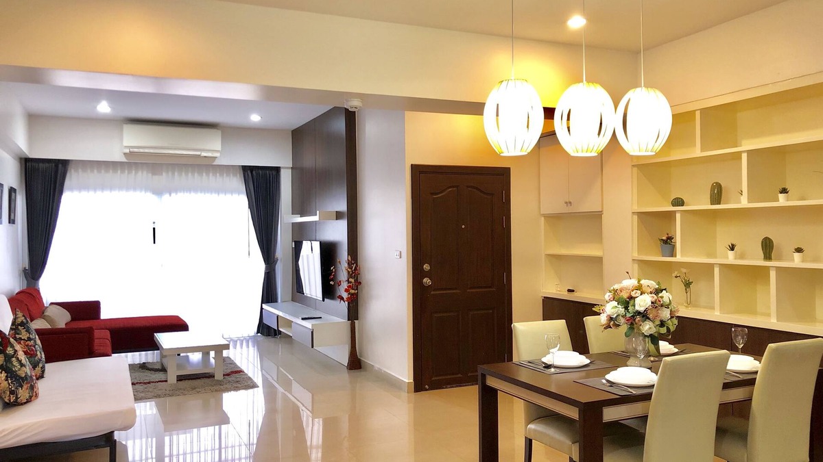 Bangkok Central Business District Apartment | 14 Place Sukhumvit Suites - SHA Plus