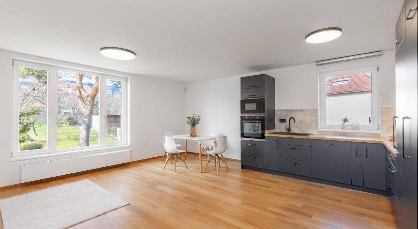 Motol Apartment | 140 m² Apartment ∙ 3 bedrooms ∙ 10 guests