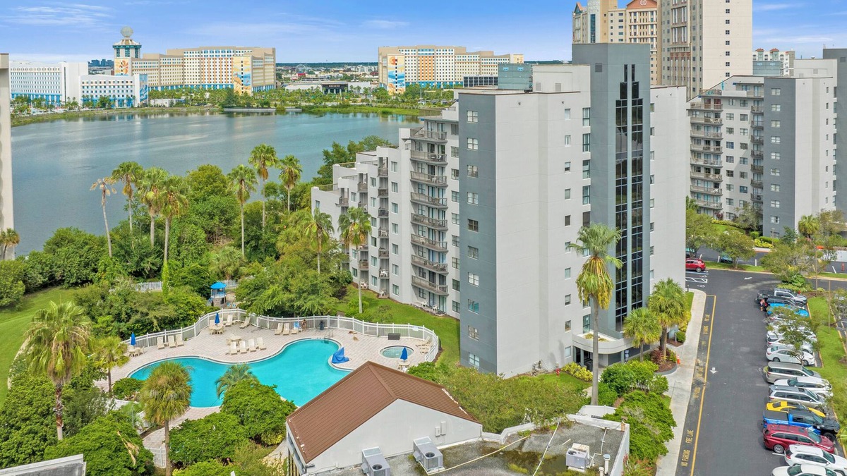 Southwest Orlando Apartment | 1407 - Universal Studios View