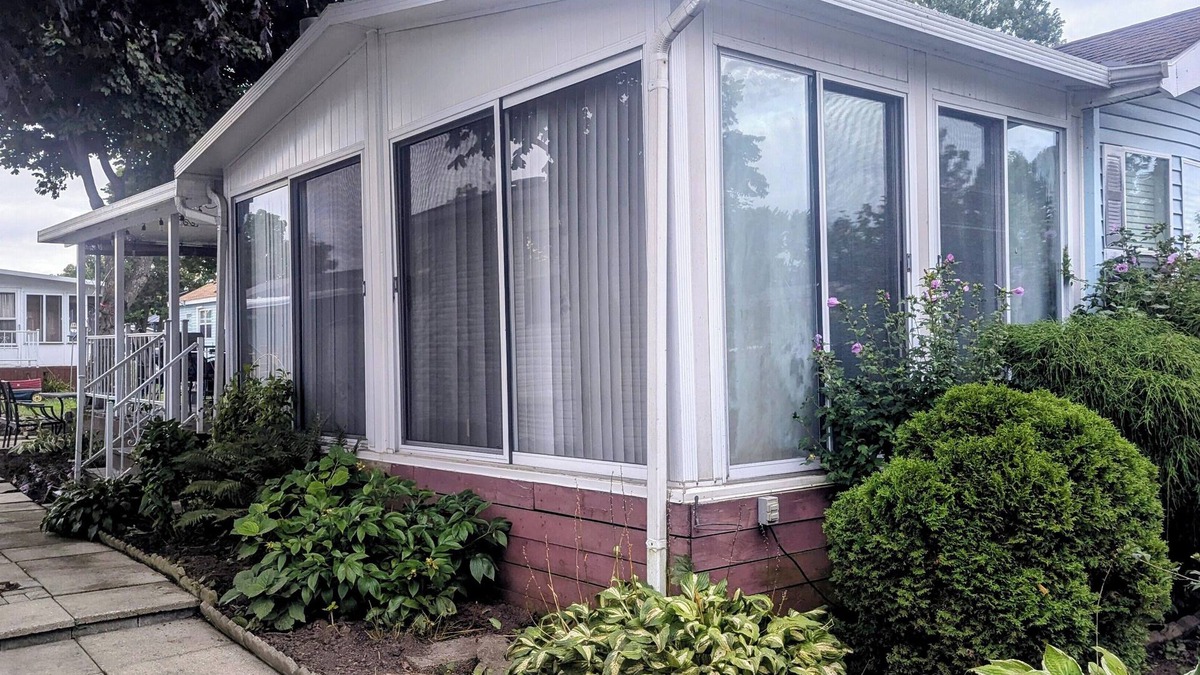 Sherkston House | 144 Forest Grove on the Shore
