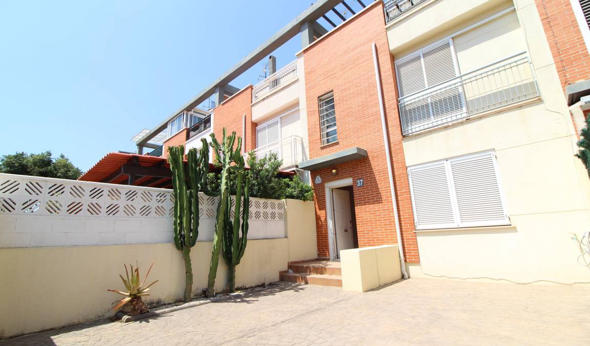 Sagunto House | 144 m² House ∙ 3 bedrooms ∙ 5 guests