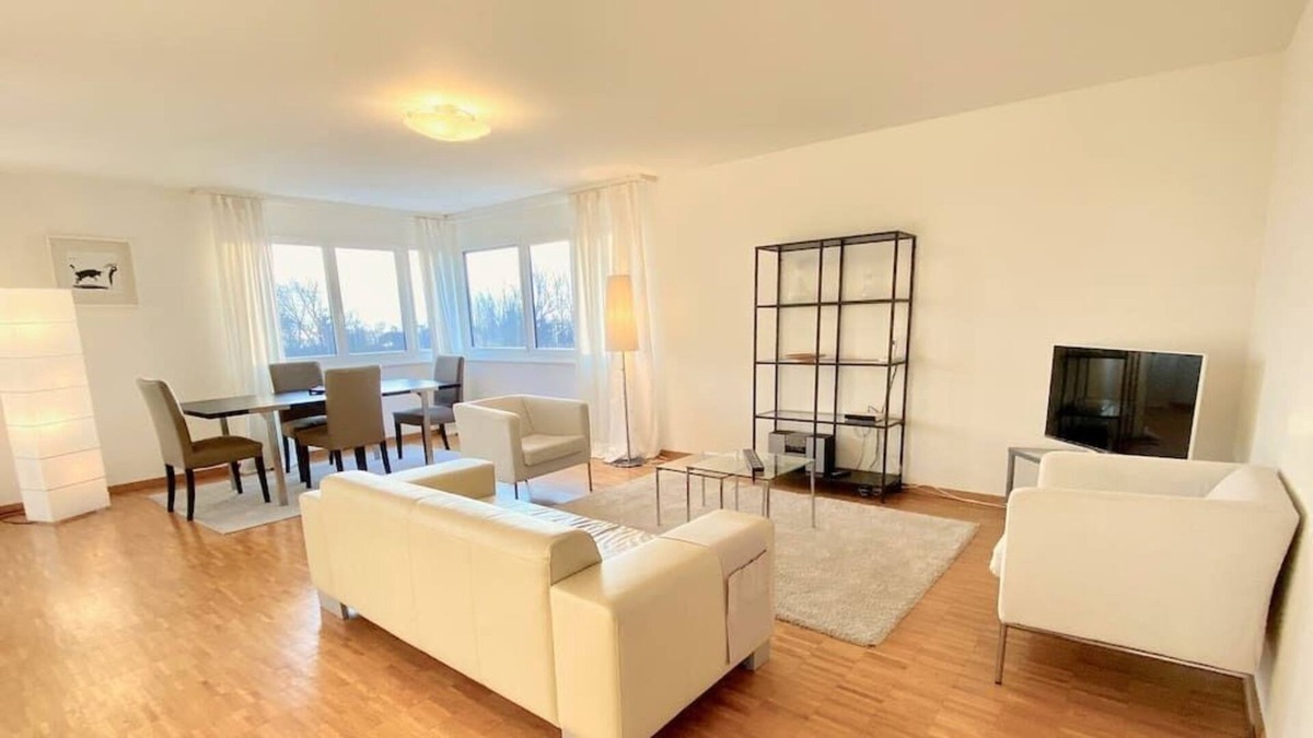 Lausanne Apartment | 144 * Your bright and spacious apartment by the lake