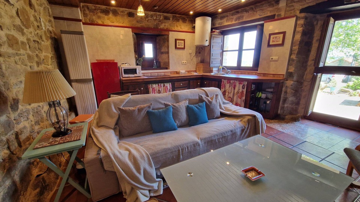 Priesca House | 14A04 Casa de piedra Colunga