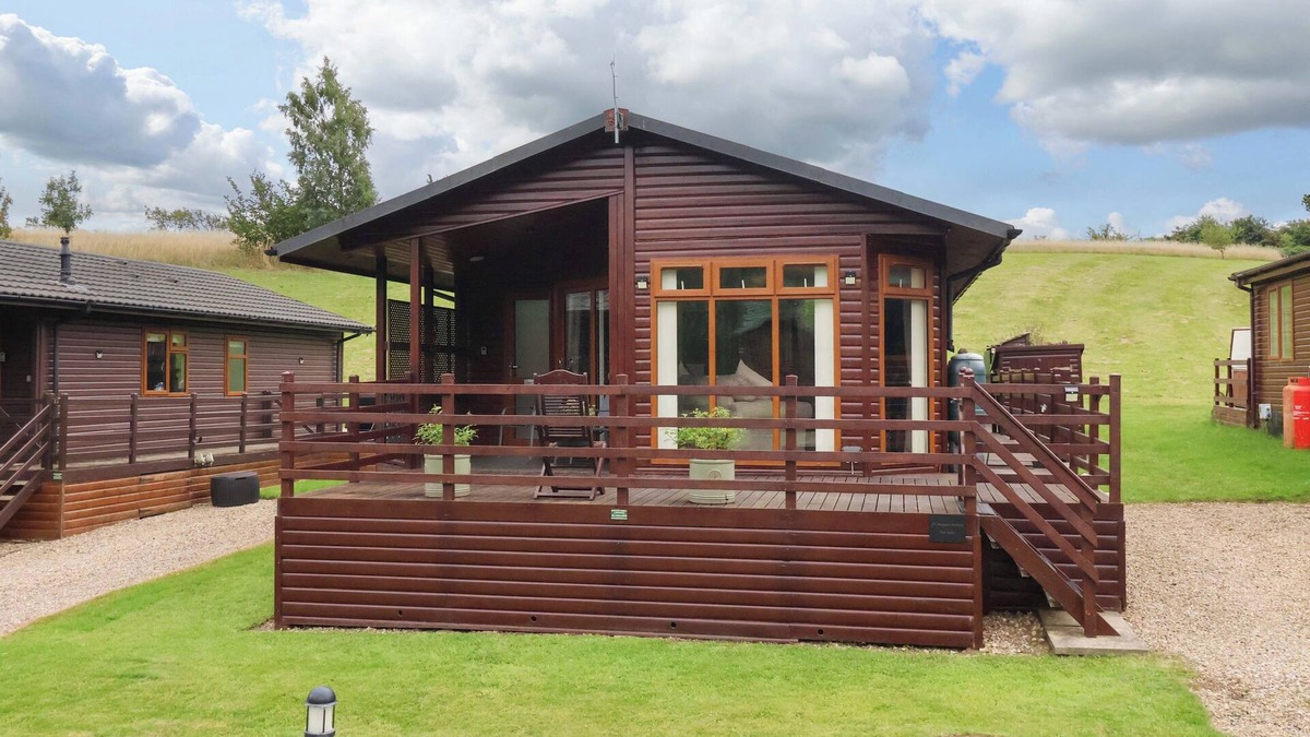 Tunstall Cottage | 15 BADGERS RETREAT - TWO DALES in Catterick, North Yorkshire