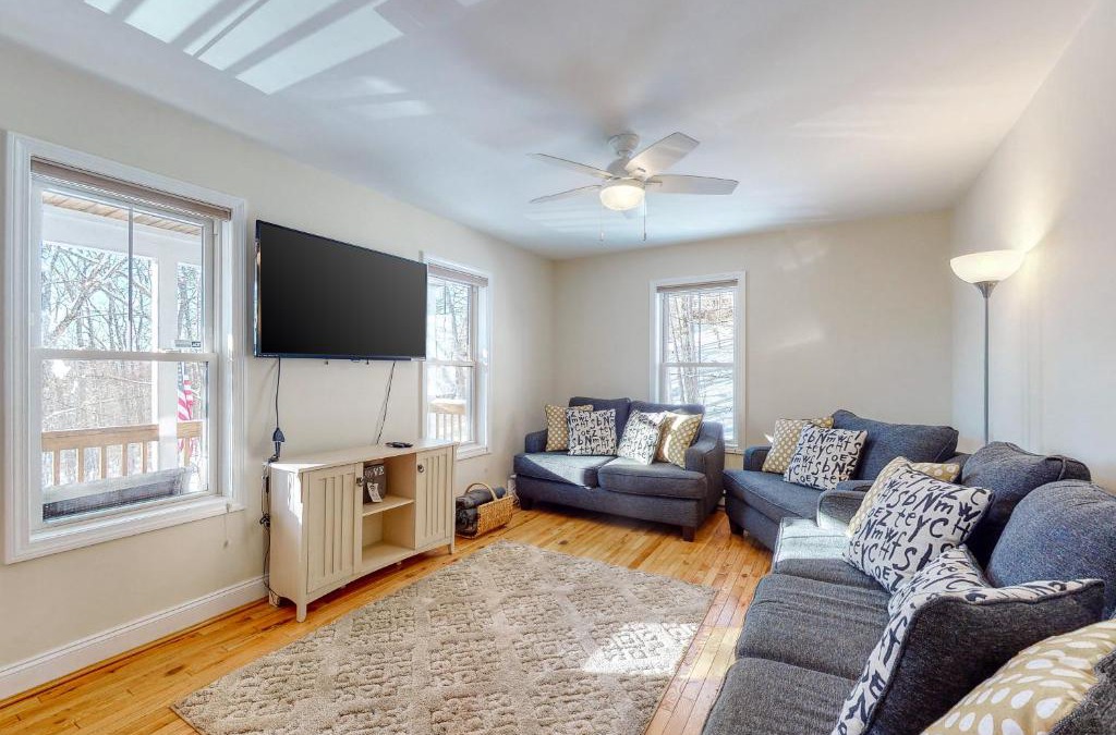 Eidelweiss Village House | 15 Chocorua View Drive