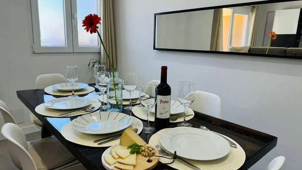 Poligono Alameda Apartment | 15% discount for 2 first bookings - Incredible apartment close to Malaga Center