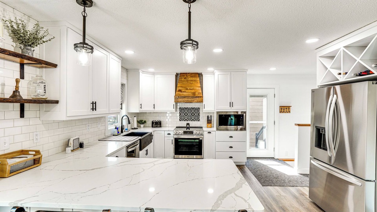 Hartford House | 15 Mi to Downtown Sioux Falls: Gem w/Yard!