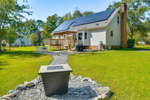 Fuquay-Varina House | 15 Mi to Raleigh Pet-Friendly Home with Fire Pit!