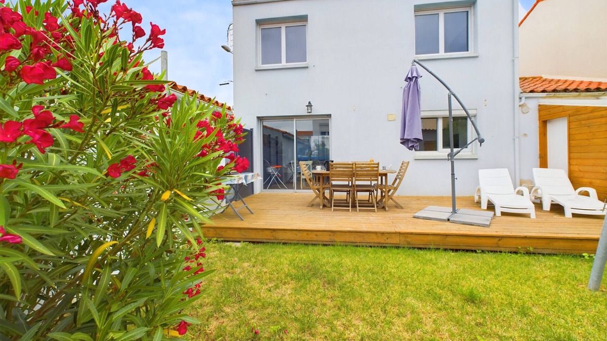 Les Sables d'Olonne Ski Chalet | 15 min by foot from the beach, house for 6