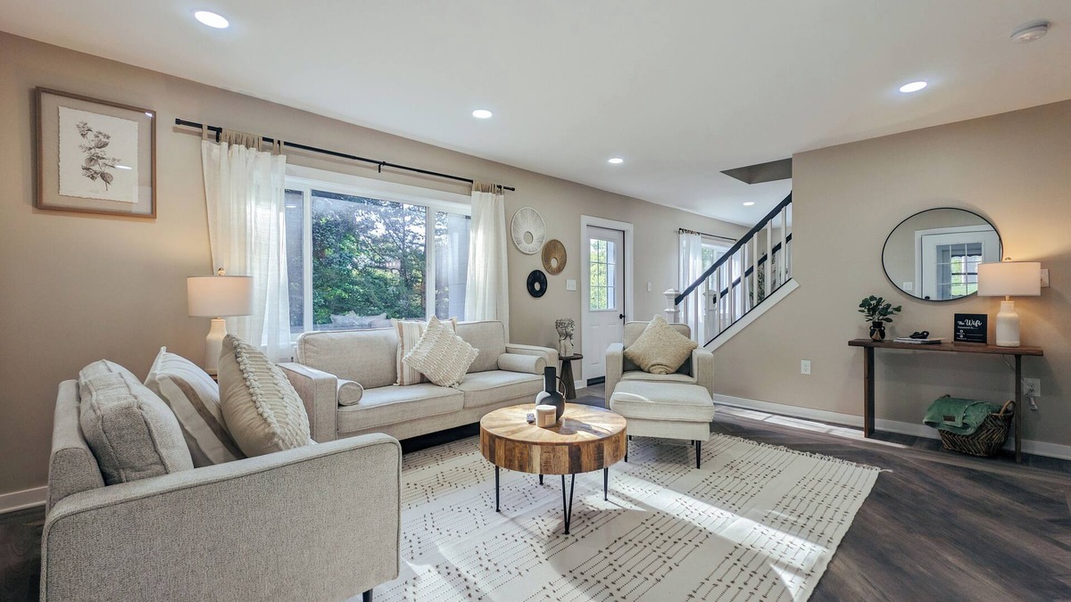 Rutherford House | 15 Minutes To Hershey Park w/Hot Tub, Firepit, Gameroom & In-House Gym