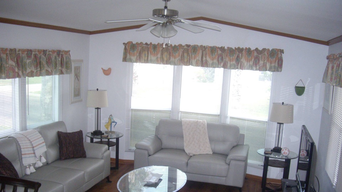 Donna House | 15 minutes to Mexico for dental work or pharmacies.
