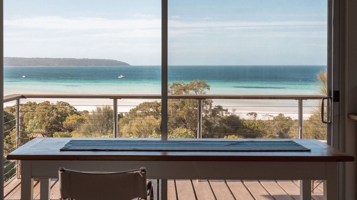 Island Beach House | 15% Off Weekly | Ocean View | Casuarina Beach House | 5BR