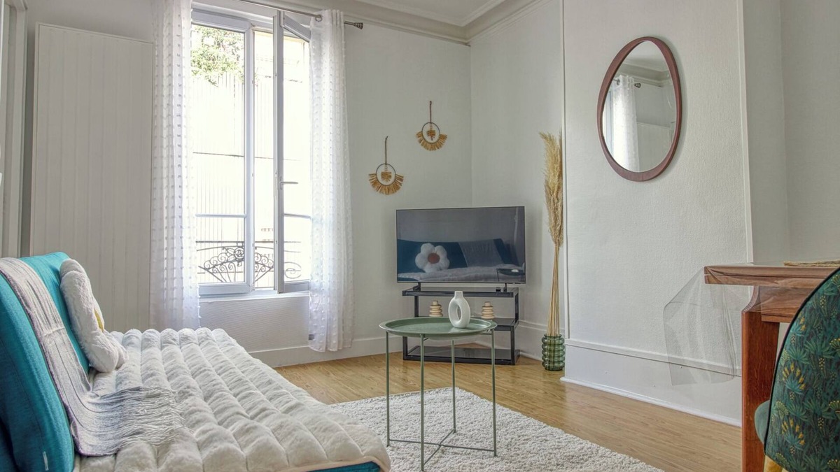Enghien-les-Bains Apartment | 15' Paris - T2 in downtown Enghien-Les-Bains. Comfort & ideal location.