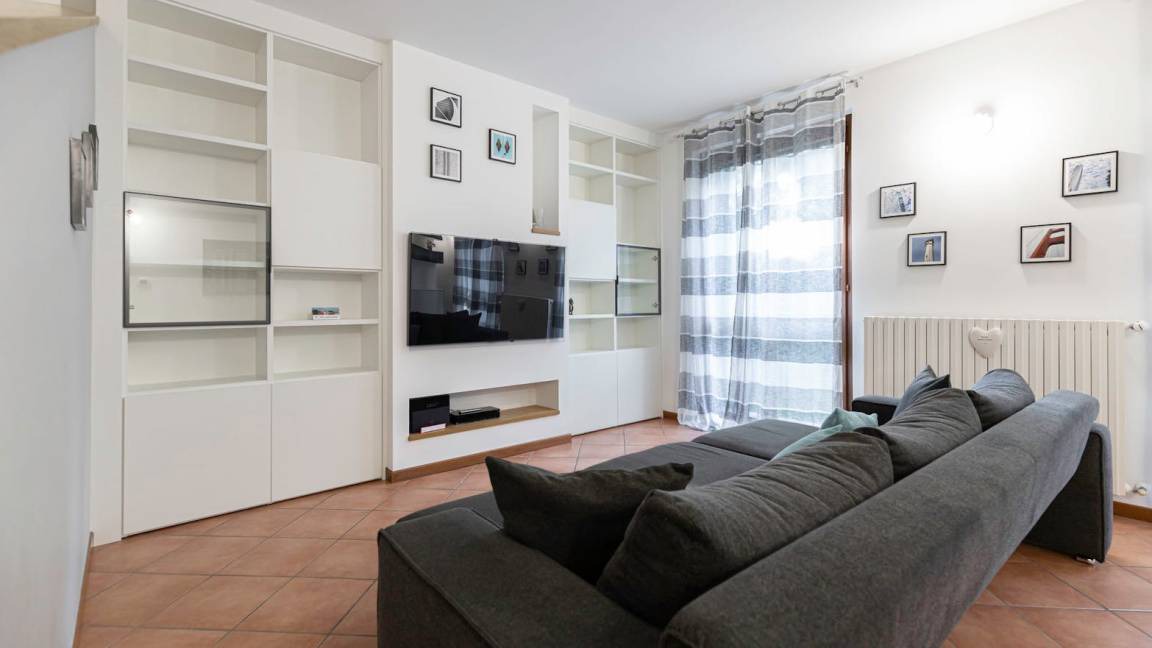 Lesmo Apartment | 150 m² Apartment ∙ 3 bedrooms ∙ 5 guests