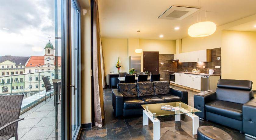 Teplice Apartment | 150 m² Apartment ∙ 3 bedrooms ∙ 8 guests