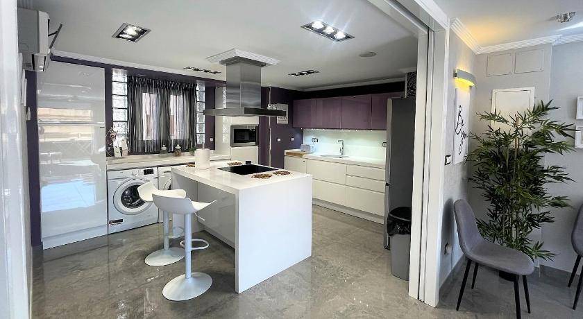 Albacete Apartment | 150 m² Apartment ∙ 4 bedrooms ∙ 10 guests
