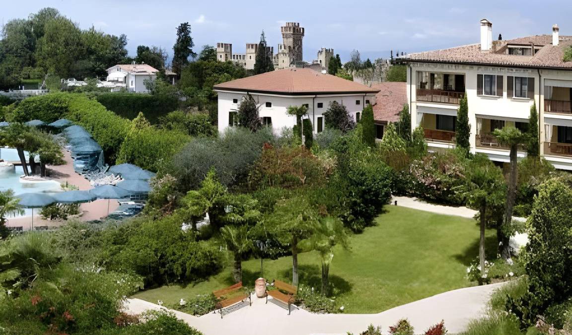Montioni Hotel | 150 m² Hotel ∙ 3 bedrooms ∙ 127 guests