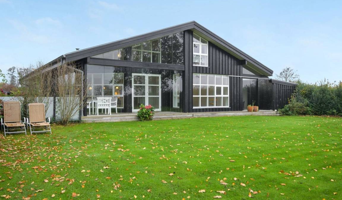 Odder Municipality House | 150 m² House ∙ 1 bedroom ∙ 9 guests