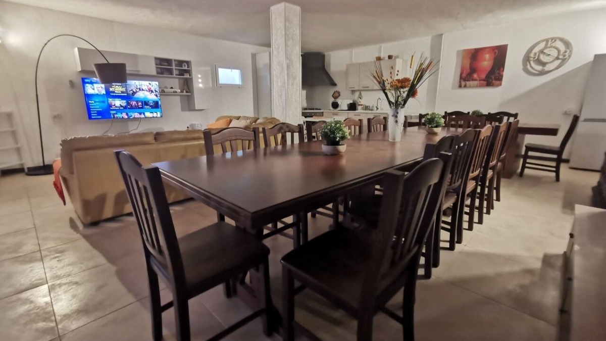 Fabrica di Roma Villa | 150 sq. m. apartment in villa with private pool and Jacuzzi
