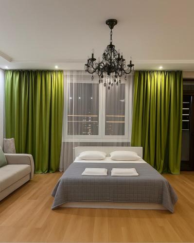 Nur-Sultan Apartment | 153 Уютные апартаменты с видом на Байтерек и поющие фонтаны с 2 кроватями King и диваном на 10 этаже