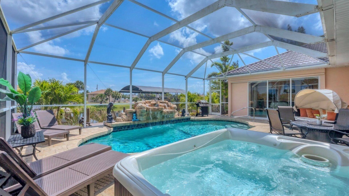 South Gulf Cove House | 15432 Aribe Avenue
