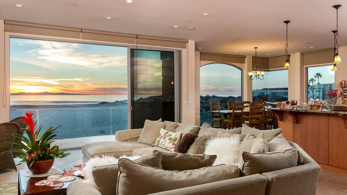 Oxnard Shores House | 1551 Mandalay Beach Road