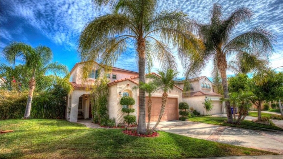 Castaic House | 158 Majestic views with 4 bedrooms near Magic Mountain