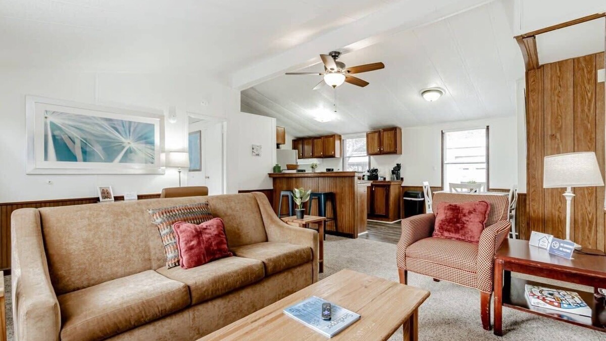 West Columbia House | 15mins to Downtown- Adorable on Taylor, Both Units