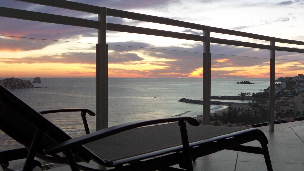 Ixtapa Condo | 15th Floor Breathtaking Beachfront Condo & Outstanding Ocean Views in Ixtapa