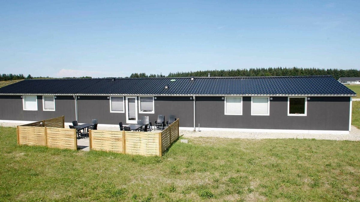 Tranum House | 16 person holiday home in Brovst-By Traum
