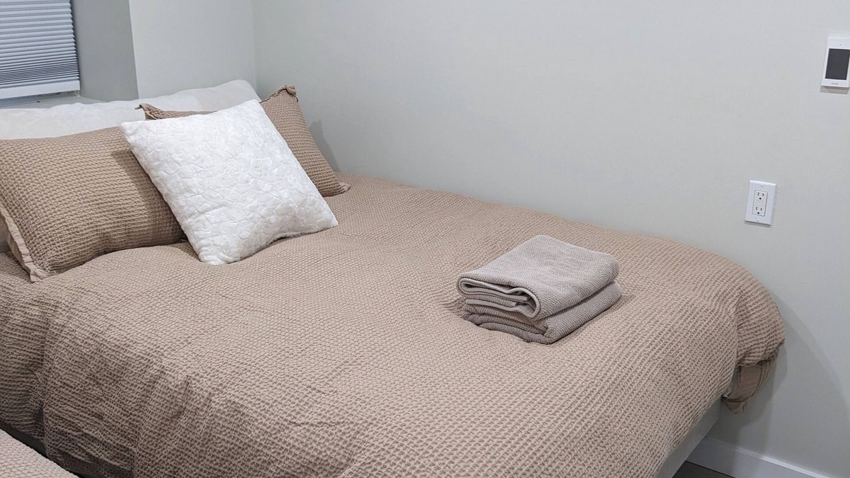 Passaic Apartment | 16 shower Head Stay Luxury Stay