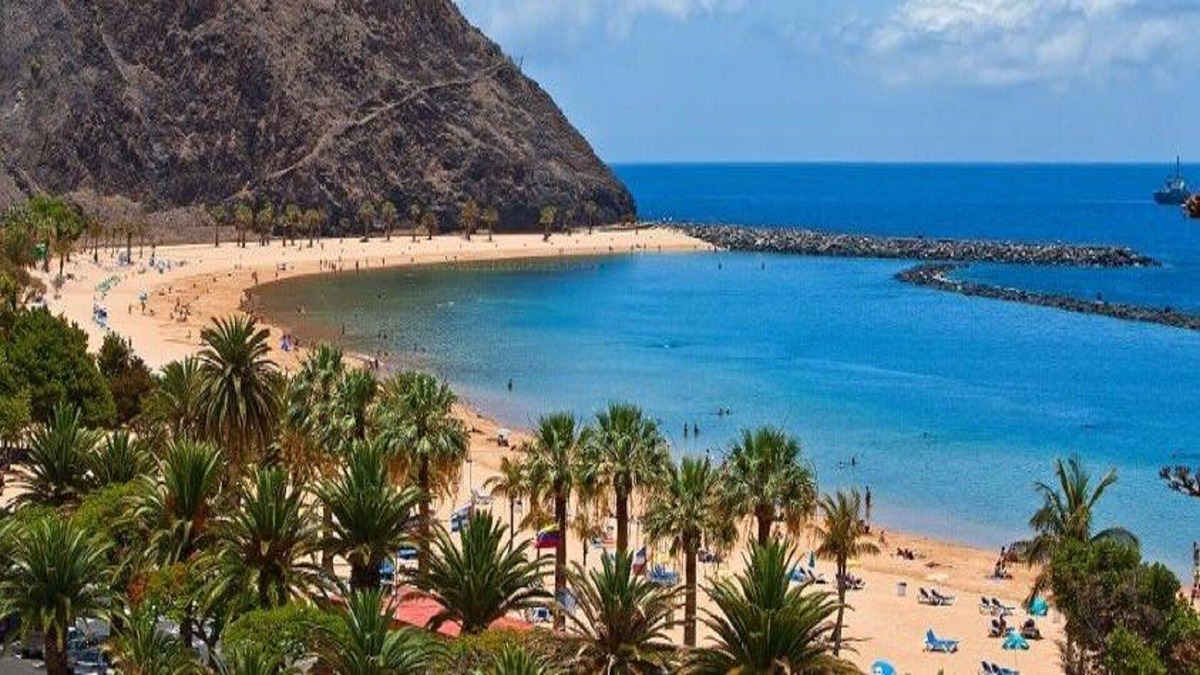 Nador Apartment | 160 m² apartment - sleeps 10 - Ideal Vacances