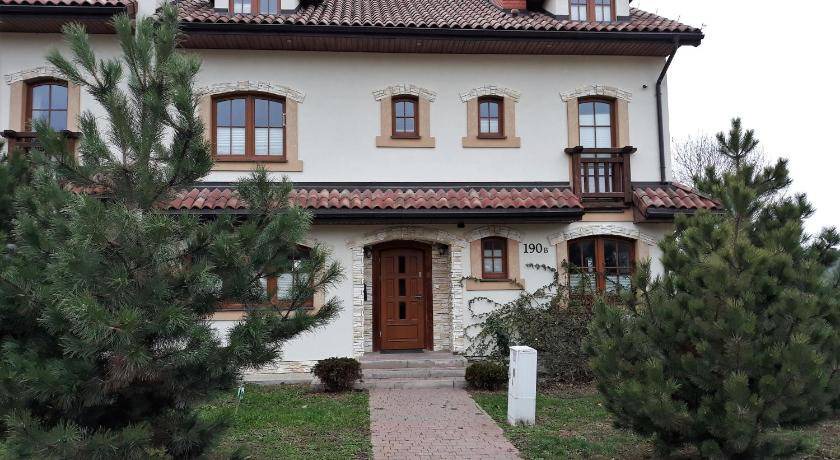 Baltow House | 160 m² House ∙ 4 bedrooms ∙ 10 guests